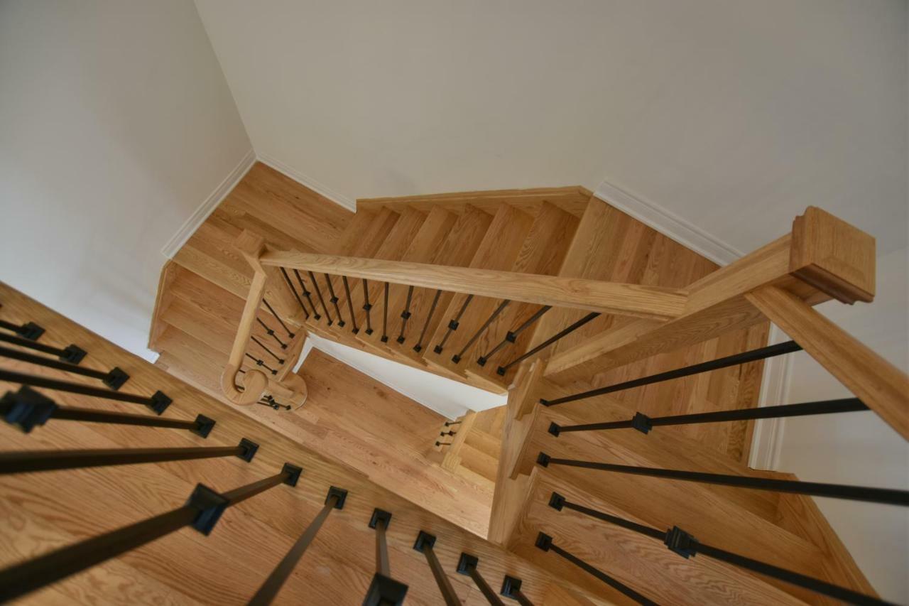Nottawa New Blue Mountain Village Snowbridge Executive Townhome Sleeps 10 With Outdoor Pool And Shuttle מראה חיצוני תמונה